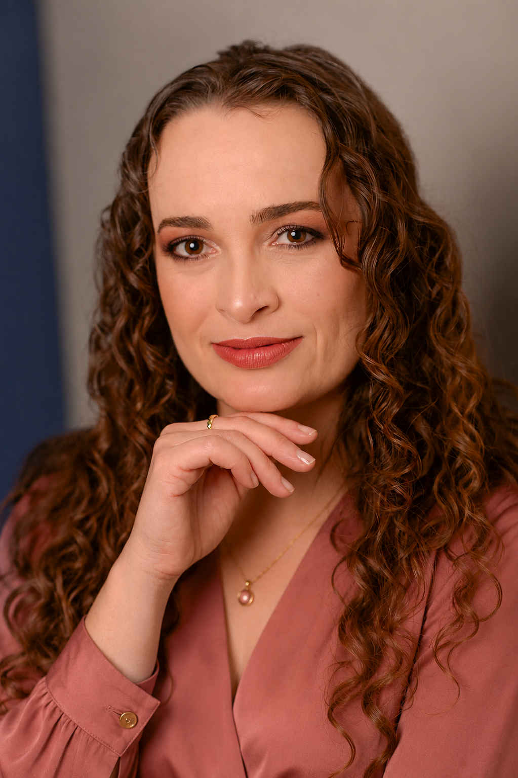 Mari Kerbes, maquilladora y creadora del Método Latina Ageless